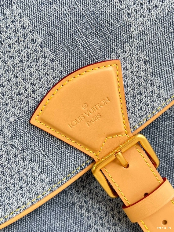 Montsouris MM Messenger VUITTON LOUIS 0316